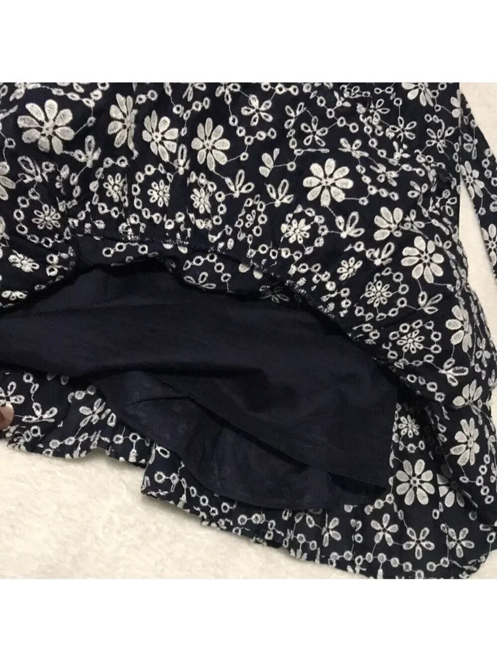 Kate Spade New York Sleeveless Navy and White Floral Eyelet Pattern Dress Sz 0